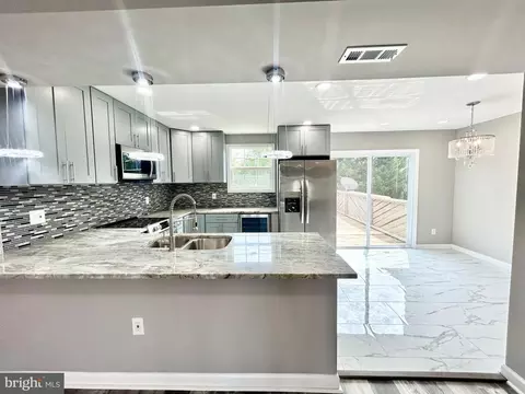 827 Clover Leaf Ct, Edgewood, MD 21040 photo 6