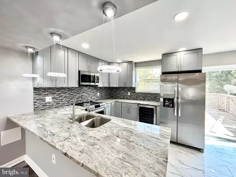 827 Clover Leaf Ct, Edgewood, MD 21040 photo 5
