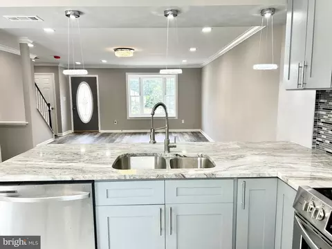827 Clover Leaf Ct, Edgewood, MD 21040 photo 10