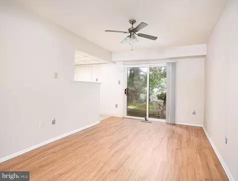 693 Towne Center Dr, Joppa, MD 21085 photo 6