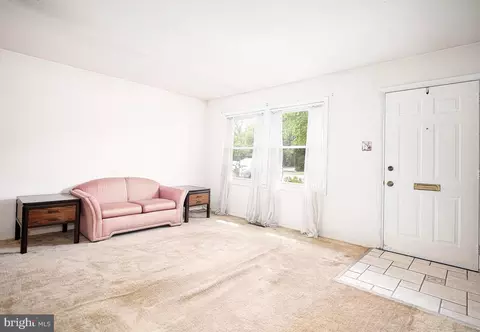 693 Towne Center Dr, Joppa, MD 21085 photo 2