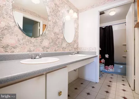 693 Towne Center Dr, Joppa, MD 21085 photo 18