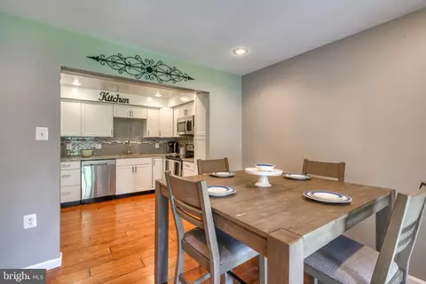 624 Shore Dr, Joppa, MD 21085 photo 8