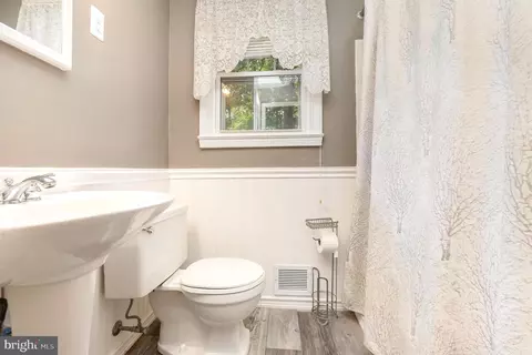 902 Pine Rd, Joppa, MD 21085 photo 17