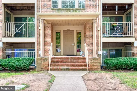 201 Star Pointe Ct #2B, Abingdon, MD 21009 photo 2