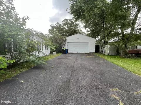 329 Flying Point Rd, Edgewood, MD 21040 photo 2