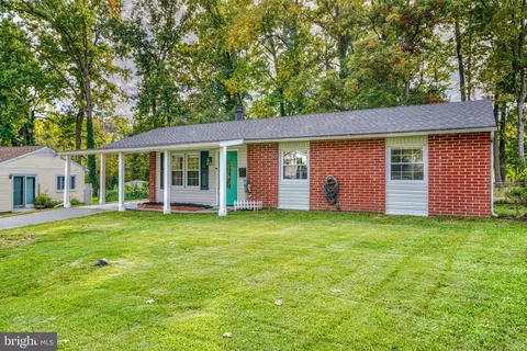 818 Foxwell Rd, Joppa, MD 21085 photo 3