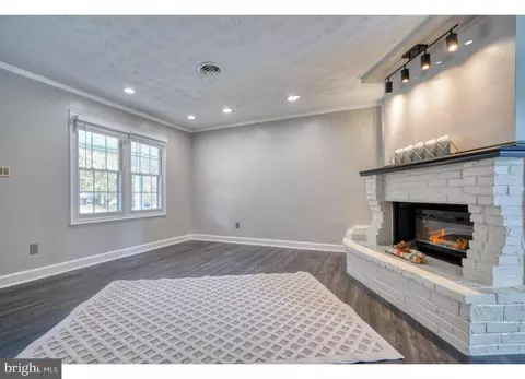 818 Foxwell Rd, Joppa, MD 21085 photo 5