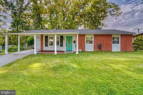 818 Foxwell Rd, Joppa, MD 21085 photo 2