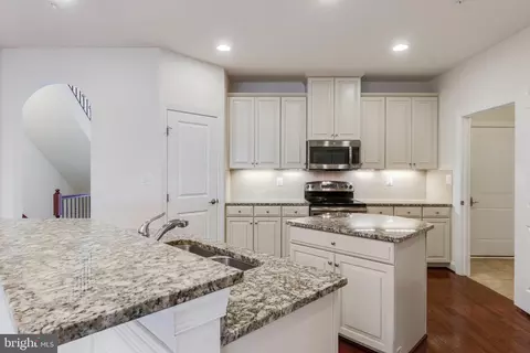 306 Lennox Dr, Fallston, MD 21047 photo 5