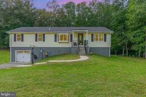 5 Porter Dr, Abingdon, MD 21009