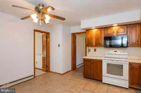 Kitchen - 2705 Mede Ct, Fallston, MD 21047 photo 4 of 5