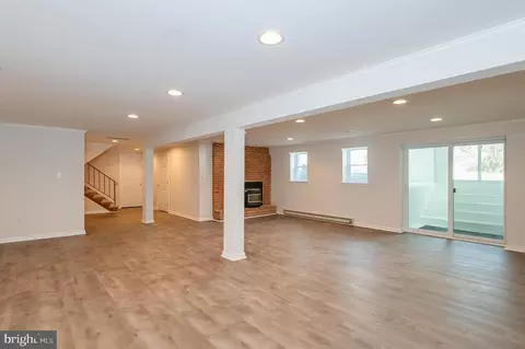 Living - 2705 Mede Ct, Fallston, MD 21047 photo 3 of 3