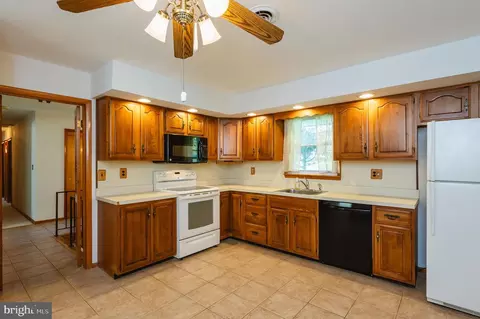 Kitchen - 2705 Mede Ct, Fallston, MD 21047 photo 1 of 5