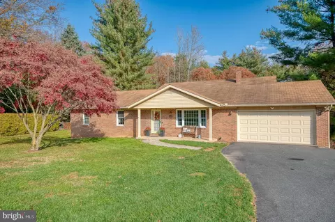 4405 Crompton Ct, White Hall, MD 21161 photo 3