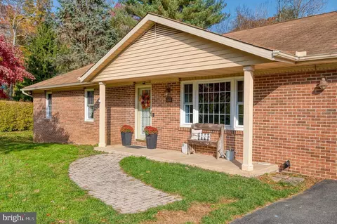 4405 Crompton Ct, White Hall, MD 21161 photo 4