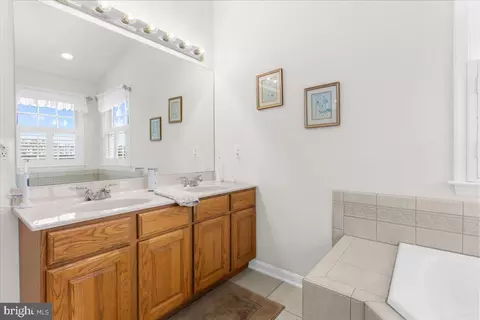 Bath - 722 Pyle Rd, Forest Hill, MD 21050 photo 2 of 9