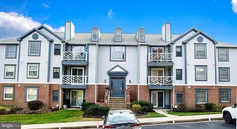 205 Oak Leaf Cir #205-E, Abingdon, MD 21009