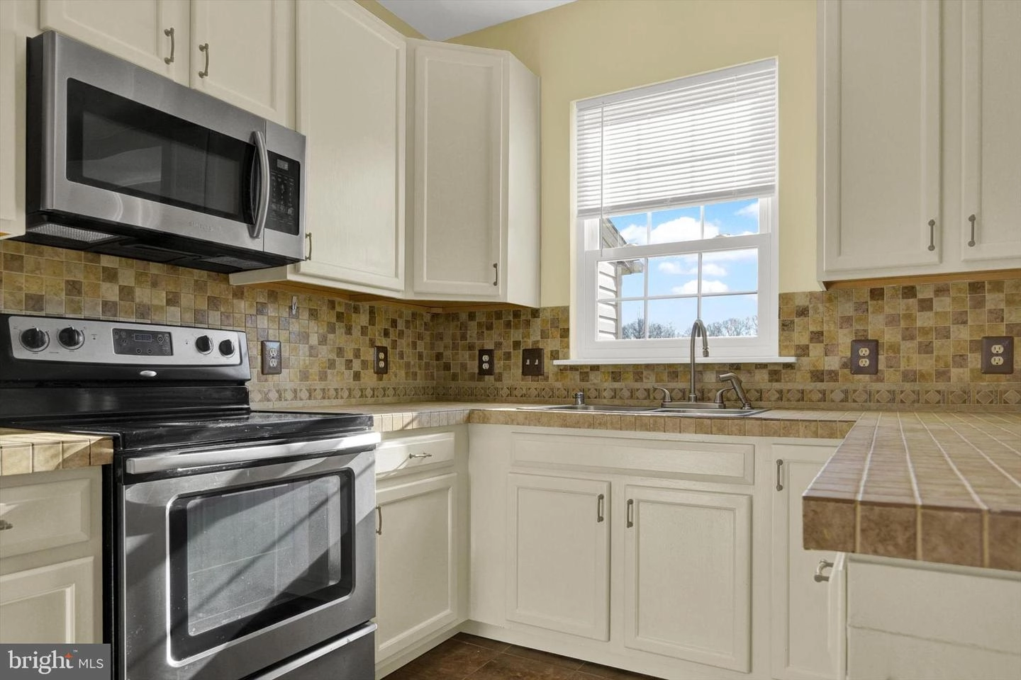 Kitchen - 332 Red Haven Ct, Joppa, MD 21085 photo 1 of 4