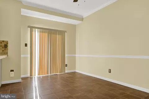 Living - 332 Red Haven Ct, Joppa, MD 21085 photo 3 of 5