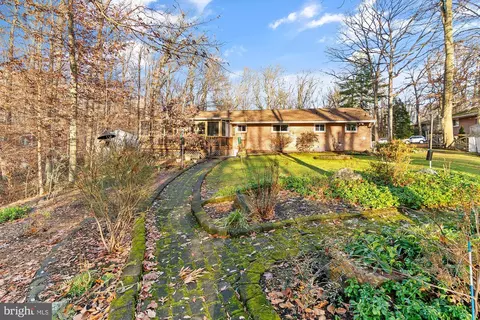 402 Streamside Dr, Fallston, MD 21047 photo 5