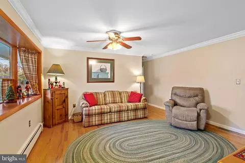 402 Streamside Dr, Fallston, MD 21047 photo 16