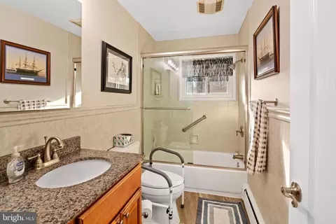402 Streamside Dr, Fallston, MD 21047 photo 31