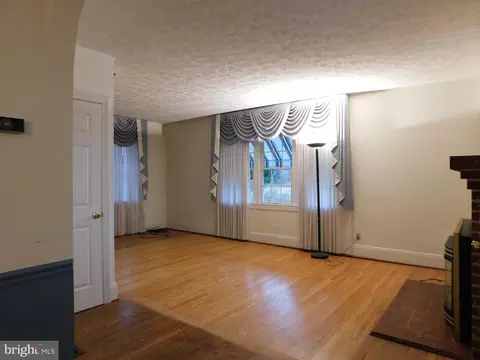 Living - 1012 Main St, Darlington, MD 21034 photo 1 of 4