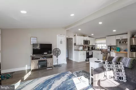 4044 Timothy Dr, Abingdon, MD 21009 photo 6