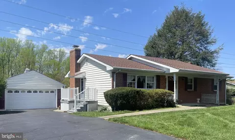 1204 Hillsboro Ct, Fallston, MD 21047