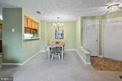 207 Oak Leaf Cir #207-E, Abingdon, MD 21009 photo 5