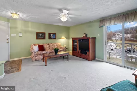 207 Oak Leaf Cir #207-E, Abingdon, MD 21009 photo 3