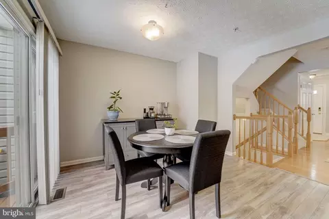 586 Macintosh Cir, Joppa, MD 21085 photo 10