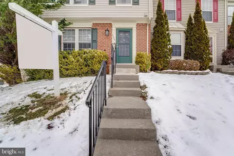 586 Macintosh Cir, Joppa, MD 21085 photo 3