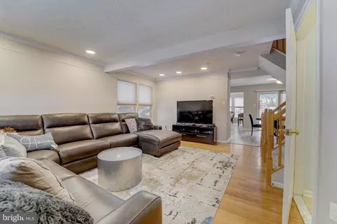 586 Macintosh Cir, Joppa, MD 21085 photo 6