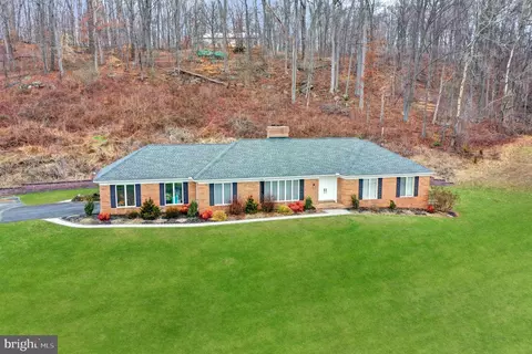 414 Grier Nursery Farms Ct, Street, MD 21154