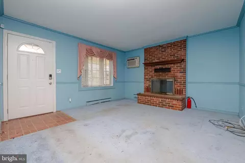 Living - 202 Frazier Ct, Joppa, MD 21085 photo 1 of 1