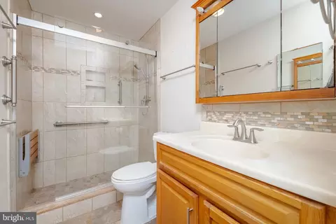 Bath - 202 Frazier Ct, Joppa, MD 21085 photo 1 of 1
