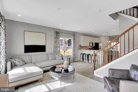 Living - 375 Hackley Dr, Joppa, MD 21085 photo 2 of 3