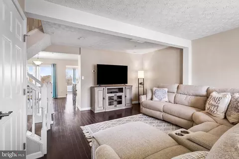 Living - 579 Macintosh Cir, Joppa, MD 21085 photo 1 of 4