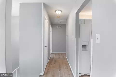 Entry Way - 3024 Ebbtide Dr, Edgewood, MD 21040 photo 1 of 3