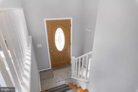 Entry Way - 3024 Ebbtide Dr, Edgewood, MD 21040 photo 2 of 3