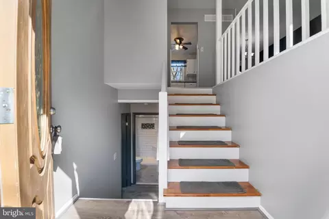 Entry Way - 3024 Ebbtide Dr, Edgewood, MD 21040 photo 3 of 3
