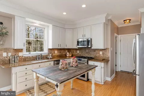Kitchen - 502 Cainwood Ct, Fallston, MD 21047 photo 2 of 7