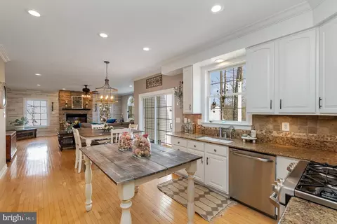 Kitchen - 502 Cainwood Ct, Fallston, MD 21047 photo 3 of 7