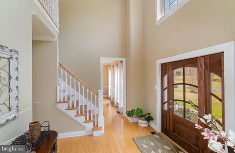 Entry Way - 502 Cainwood Ct, Fallston, MD 21047 photo 4 of 5