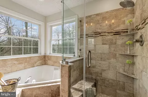 Bath - 502 Cainwood Ct, Fallston, MD 21047 photo 2 of 5