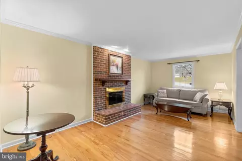 Living - 2108 Lippizan Ct, Fallston, MD 21047 photo 4 of 6