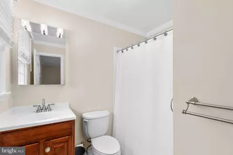 Bath - 2108 Lippizan Ct, Fallston, MD 21047 photo 3 of 4