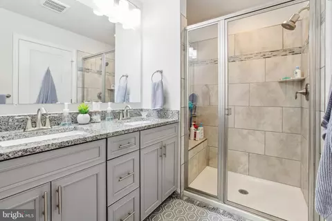 Bath - 1230 Fenwick Rd, Aberdeen, MD 21001 photo 2 of 3